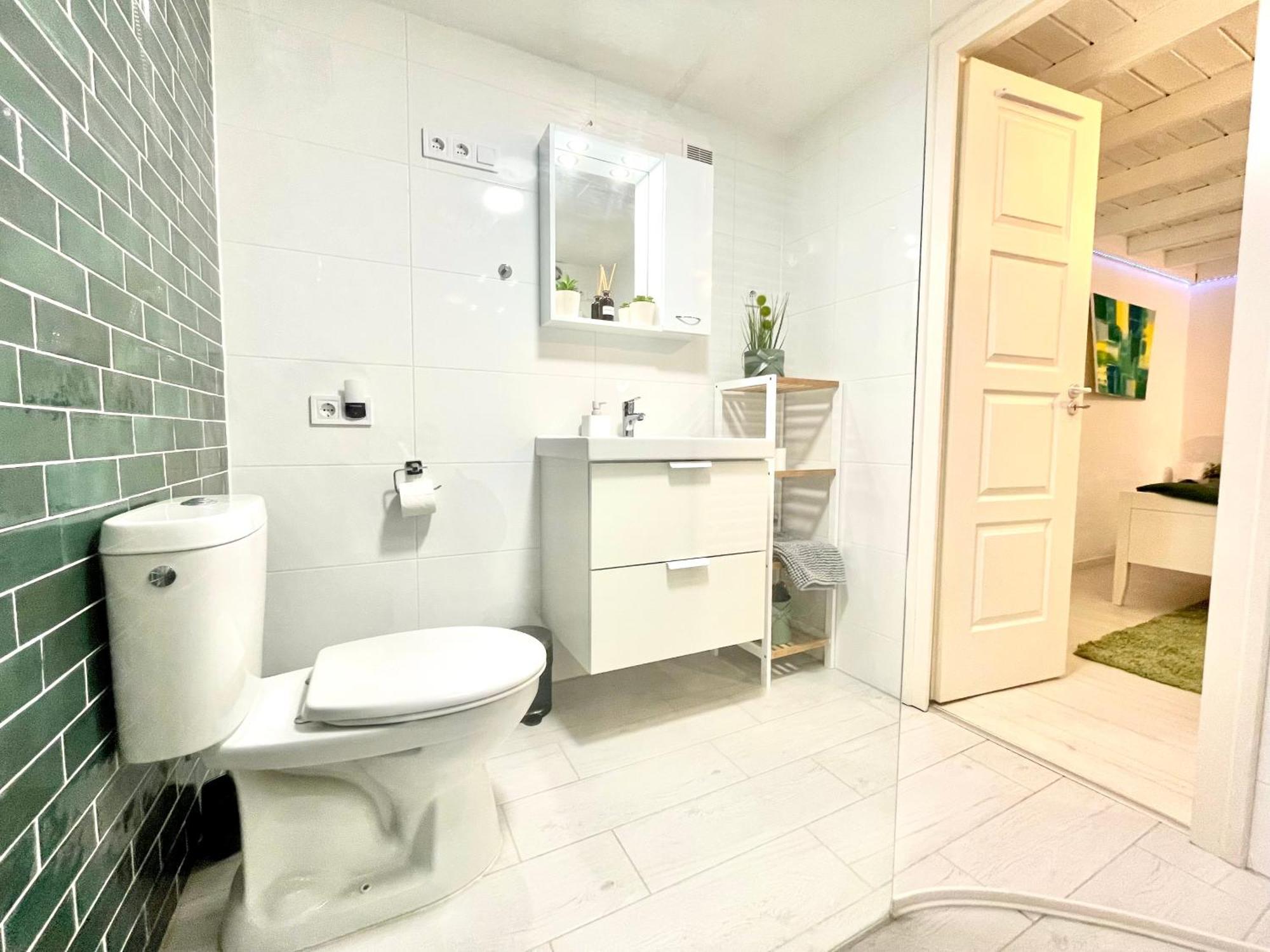 בודפשט Teresian Apartment Near The Andrassy Street Free Air Conditioner Free Coffee מראה חיצוני תמונה