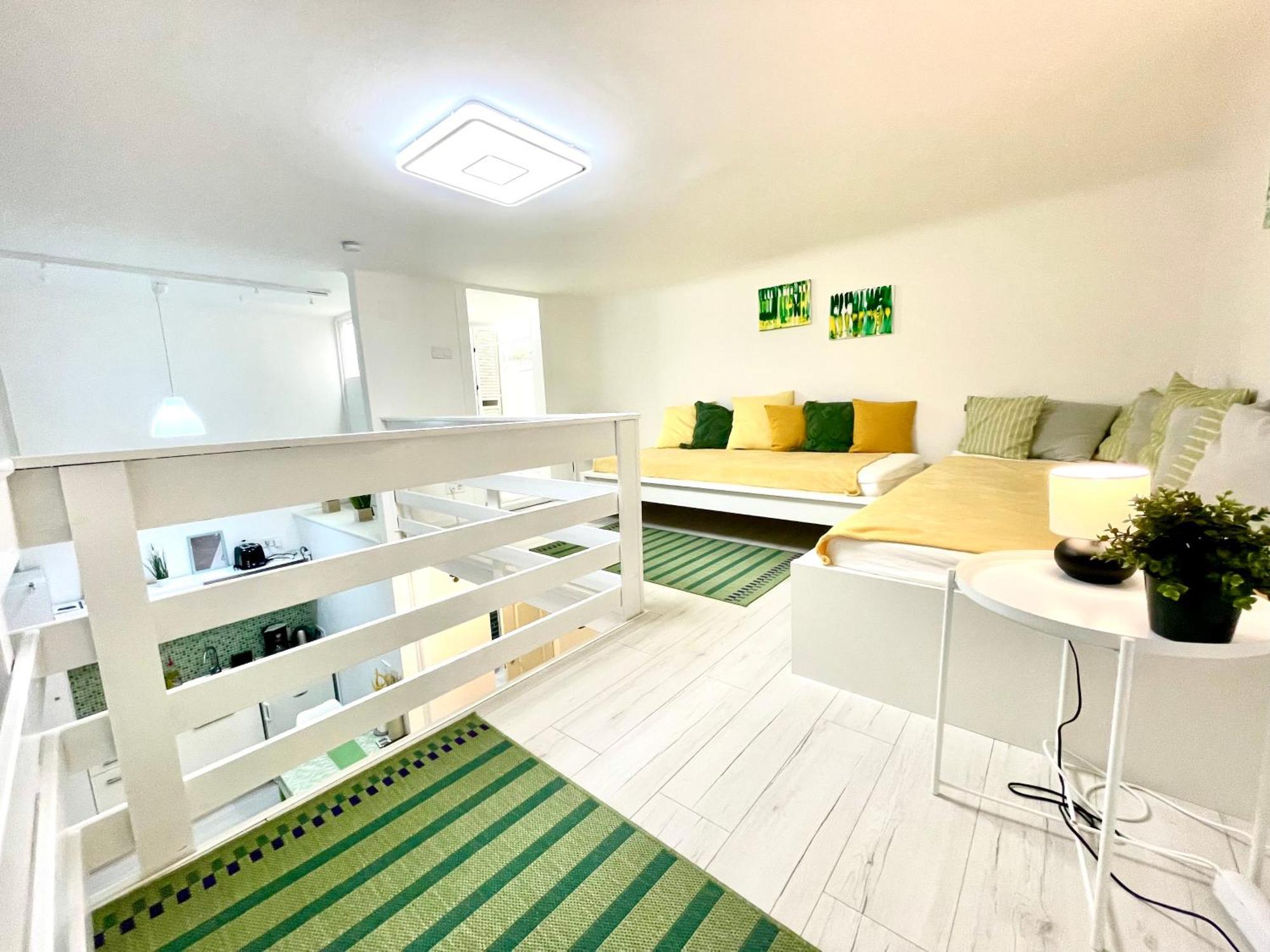 בודפשט Teresian Apartment Near The Andrassy Street Free Air Conditioner Free Coffee מראה חיצוני תמונה