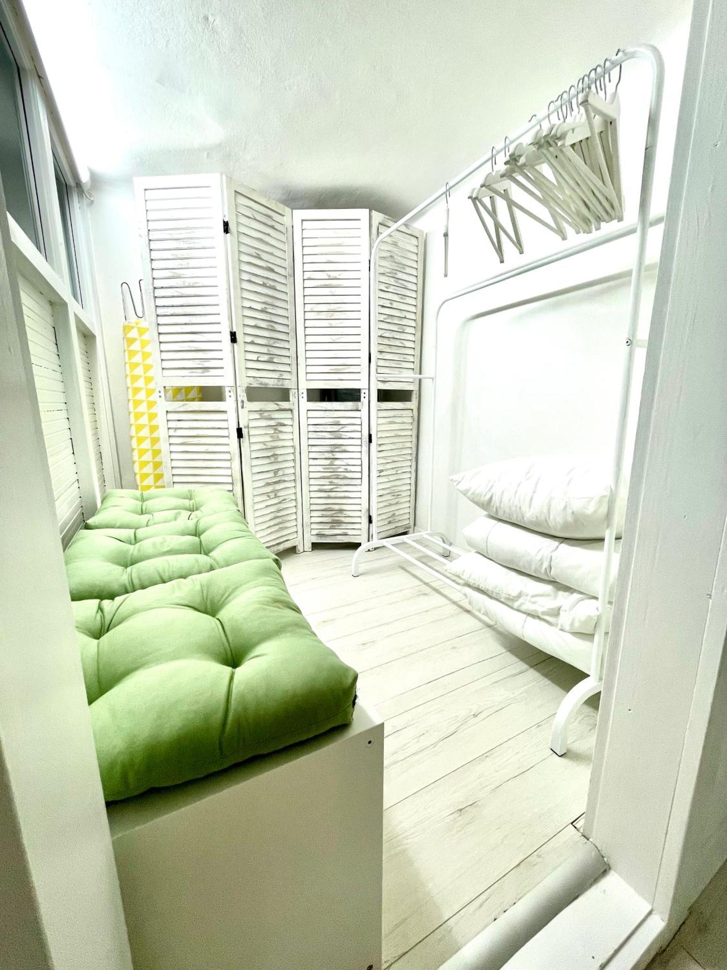 בודפשט Teresian Apartment Near The Andrassy Street Free Air Conditioner Free Coffee מראה חיצוני תמונה